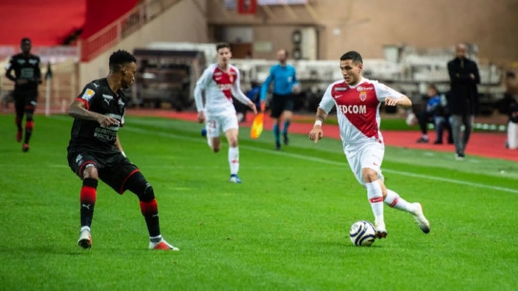 Анри пытается создать из молодых игроков боеспособный коллектив