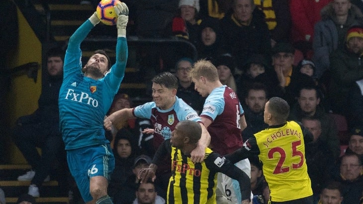 Бен Фостер в матче с «Бернли»