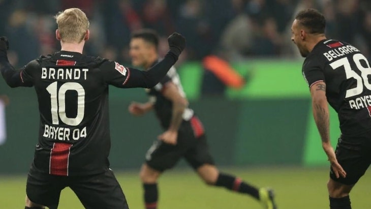 «Байер» выиграл в последних двух играх