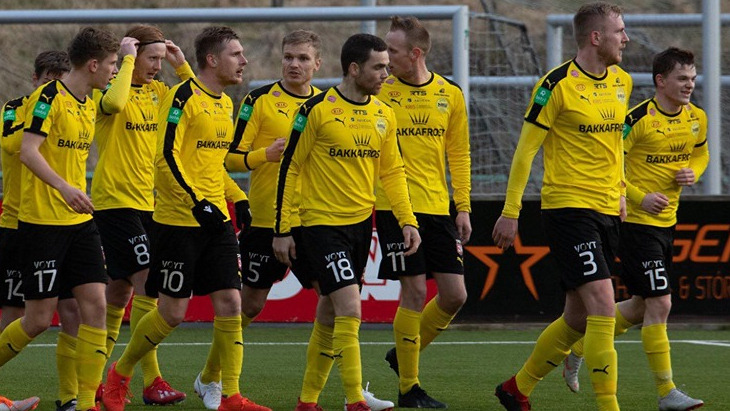 Футболисты «НСИ Рунавик»