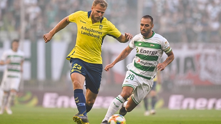 «Лехия» выиграла в первом матче