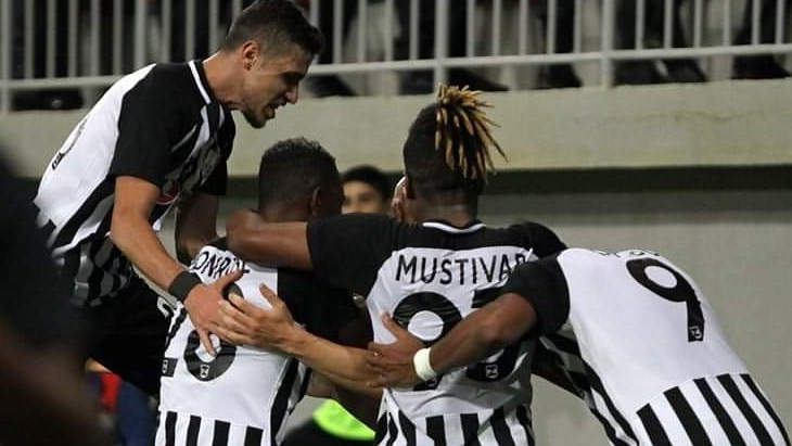 Футболисты «Нефтчи»