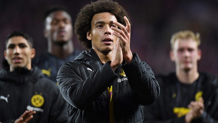 «Боруссия» в трех очках от лидера