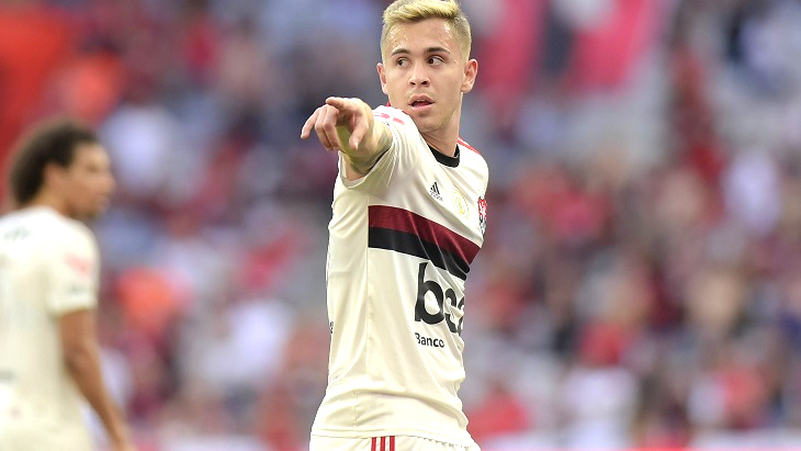 «Фламенго» уверенно лидирует в таблице