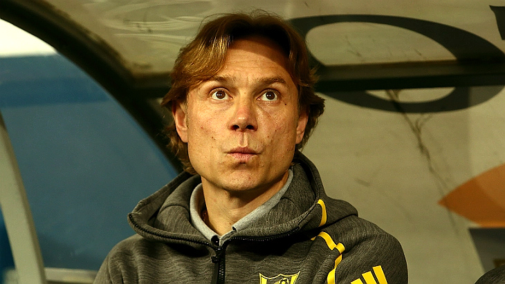 Валерий Карпин