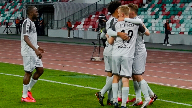 Футболисты «Руха»