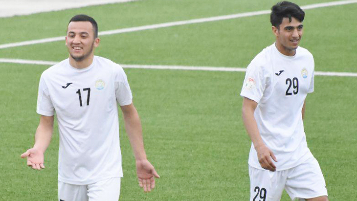 Игроки «Хатлона»