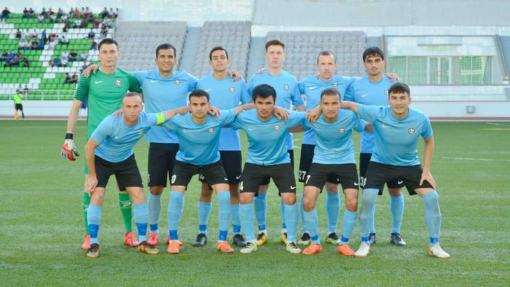 Футболисты «Энергетика»