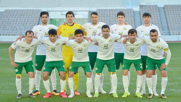 Футболисты «Ахала»