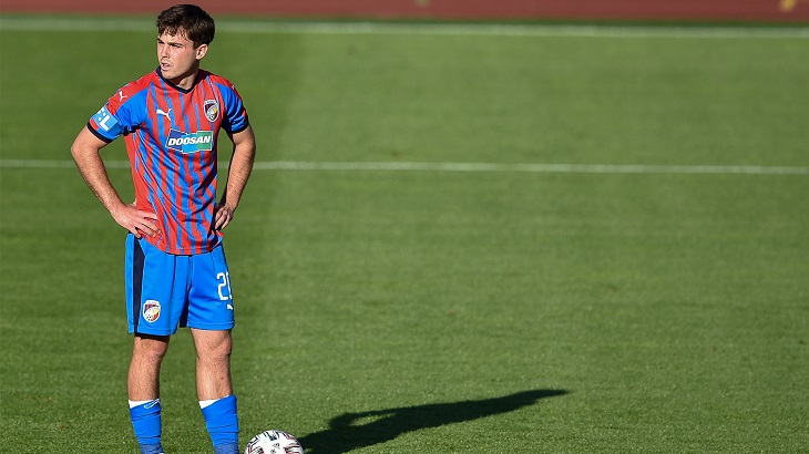 «Виктория» Пльзень занимает второе место