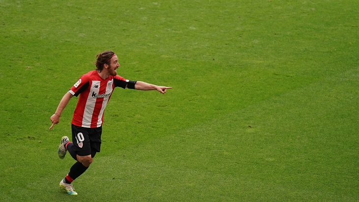 «Атлетик» идет в середине таблицы