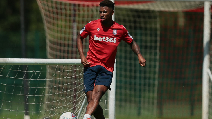 Футболист «Сток Сити»