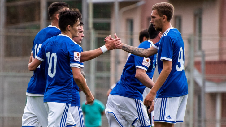 Футболисты «Факела»