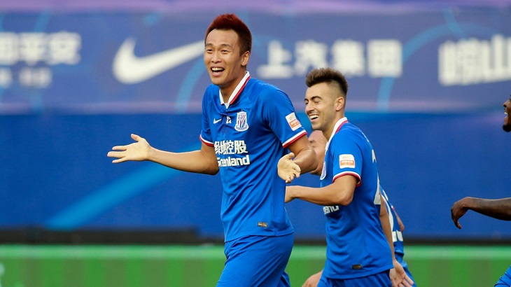 «Шанхай Шэньхуа» на пять очков отстает от лидера