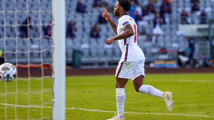 Стерлинг вырвал победу над Исландией