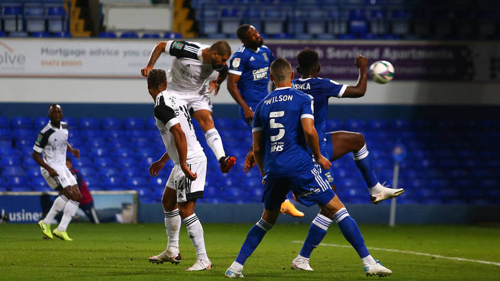 «Фулхэм» пропустил семь мячей в двух стартовых матчах АПЛ