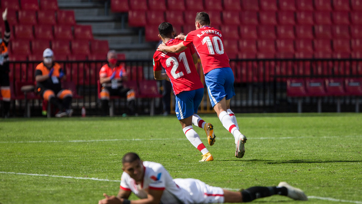 «Гранада» поехала в гости к ПСВ Эйндховен после победы над «Севильей»