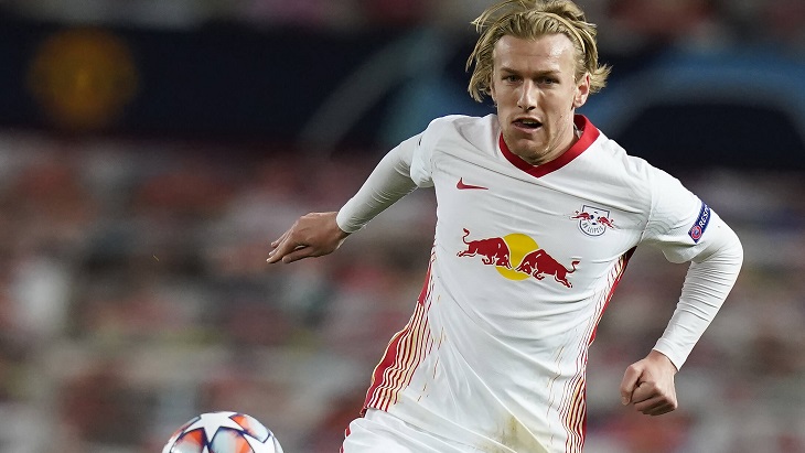 «РБ Лейпциг» лидирует в Бундеслиге