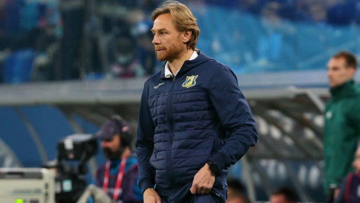 Валерий Карпин