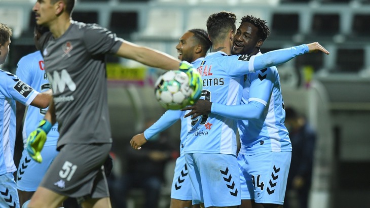 Футболисты «Насьонала»