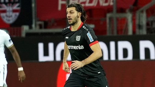 Прогноз на матч Айнтрахт Ф — Байер