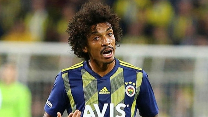 Луис Густаво