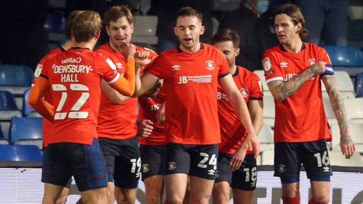 Лутон Таун — Куинз Парк Рейнджерс. Прогноз и ставка на матч Прогноз на матч Лутон Таун — Куинз Парк Рейнджерс