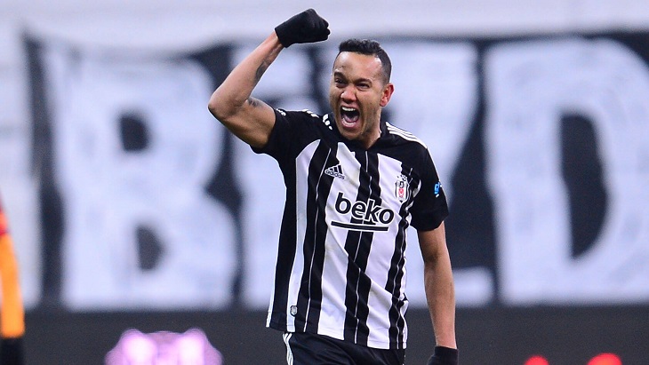 «Бешикташ» лидирует в Суперлиге