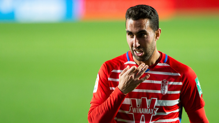 В девяти выездных матчах «Гранада» одержала две победы и потерпела пять поражений