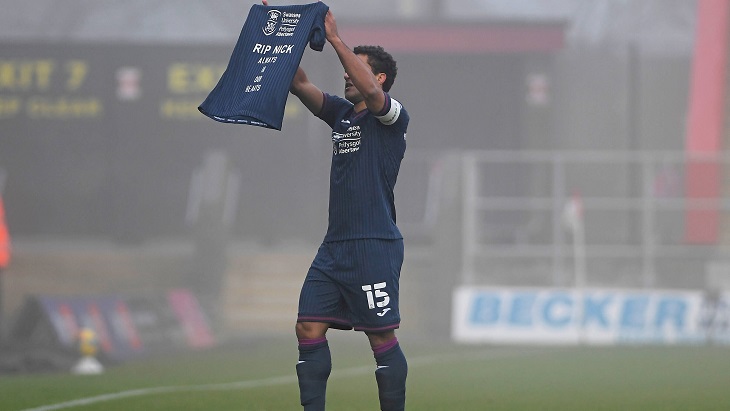 «Суонси» занимает второе место