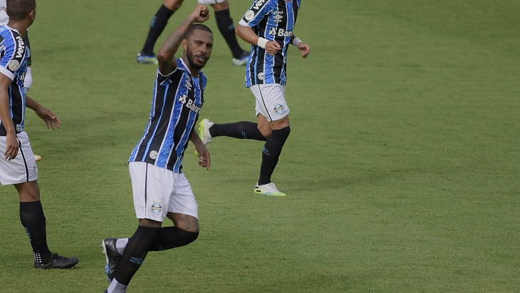 «Гремио» идет на 7-й строчке