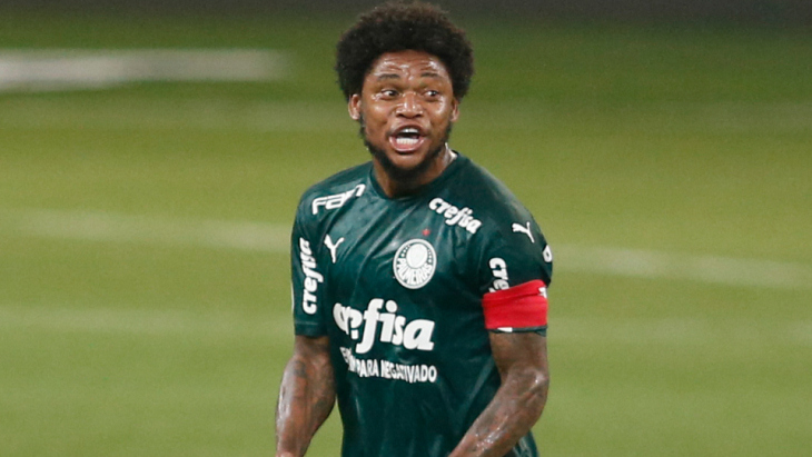 Луис Адриано