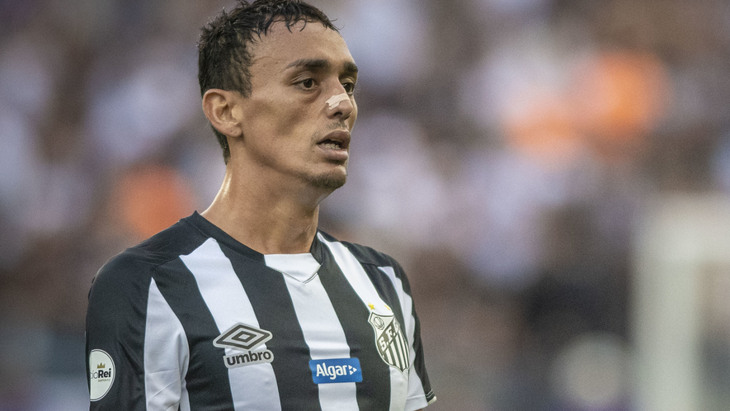 Футболист «Сантоса»