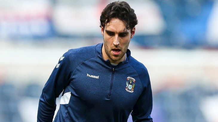 «Ковентри» находится над зоной вылетой