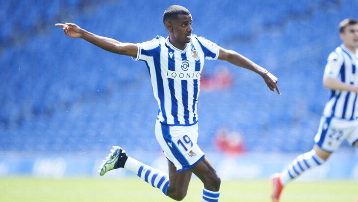 Александр Исак