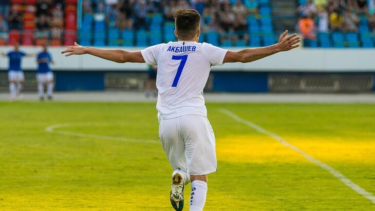 Роман Акбашев