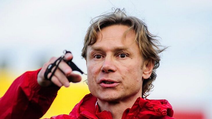 Валерий Карпин