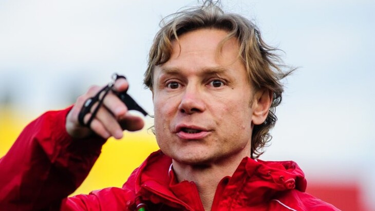 Валерий Карпин