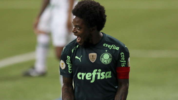 Луис Адриано