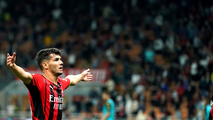 «Милан» забил 10 мячей в пяти матчах Серии А