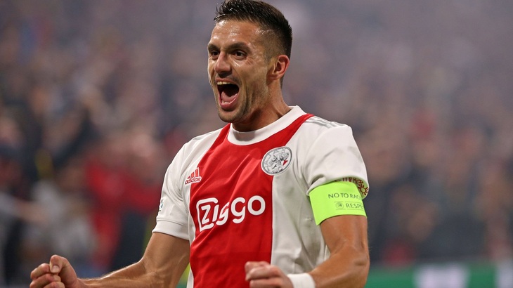 «Аякс» лидирует в Эредивизии