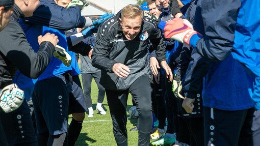 Прогноз на матч Велес — Факел