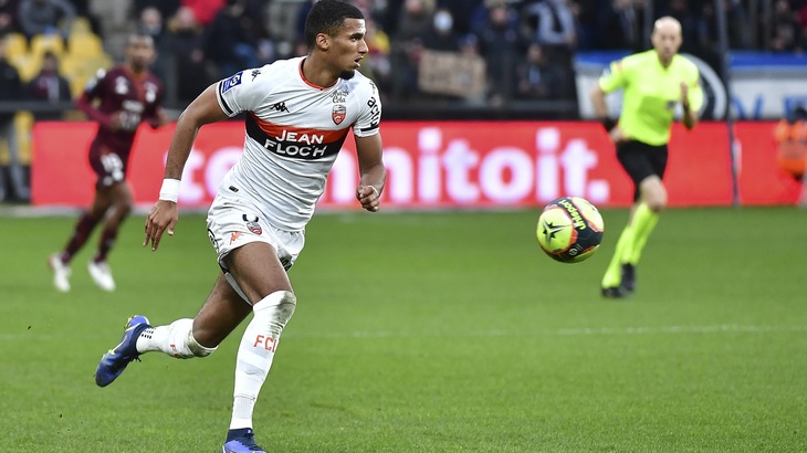 «Лорьян» идет в зоне плей-офф за место в Лиге 1