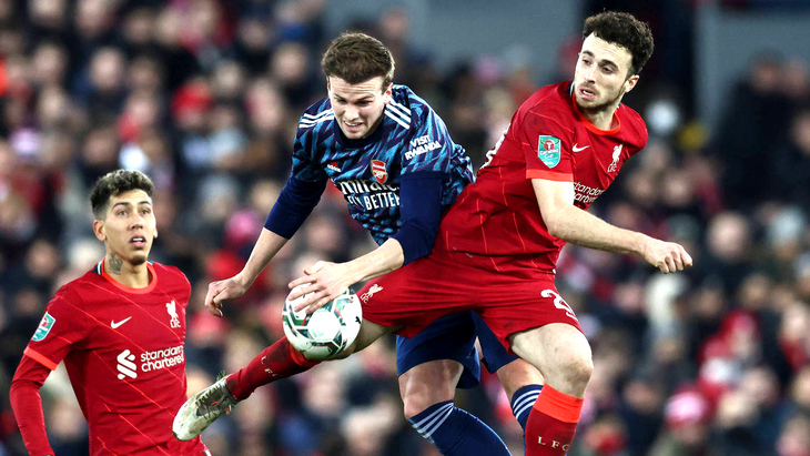 Первый матч между «Ливерпулем» и «Арсеналом» завершился вничью 0:0