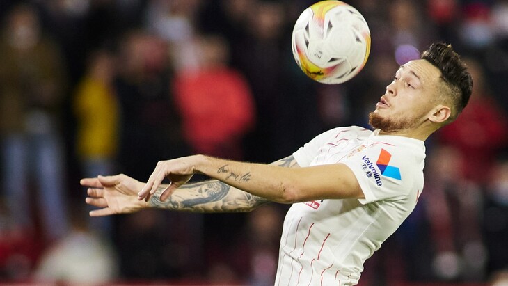 Лукас Окампос