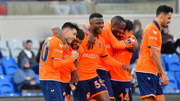 Игроки «Башакшехира»