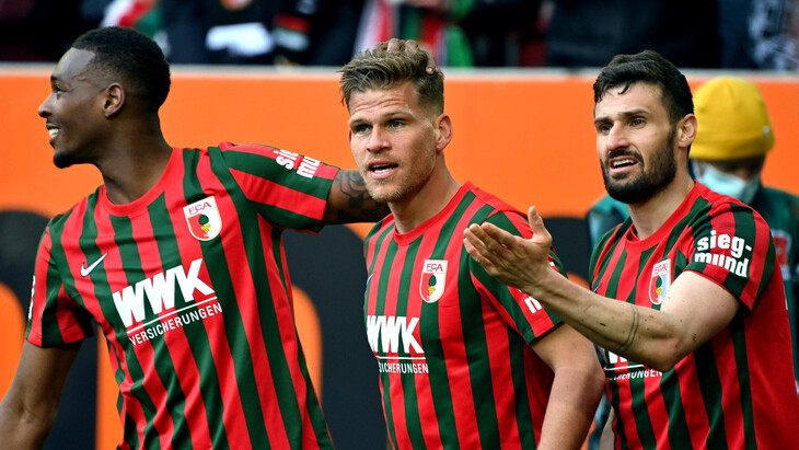 «Аугсбург» забивал в каждом из десяти предыдущих матчей