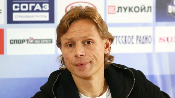 Валерий Карпин