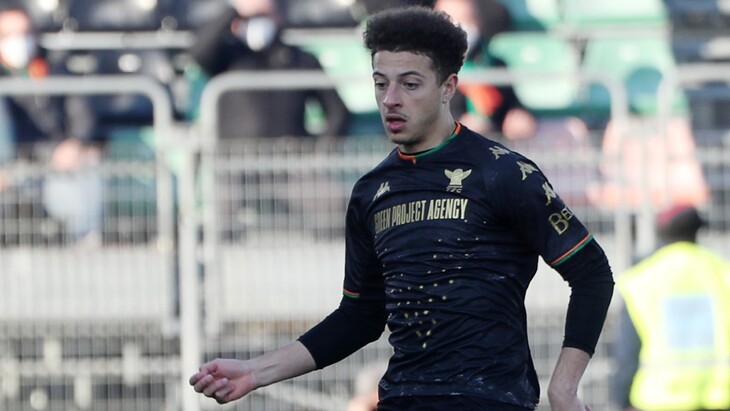 Итан Ампаду