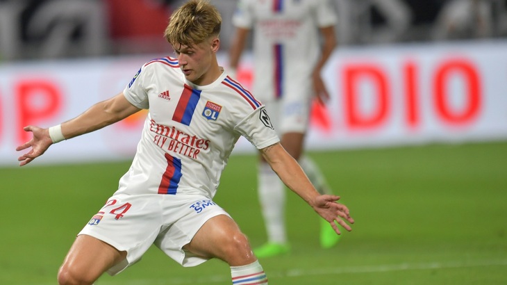 «Лион» выиграл в стартовом туре